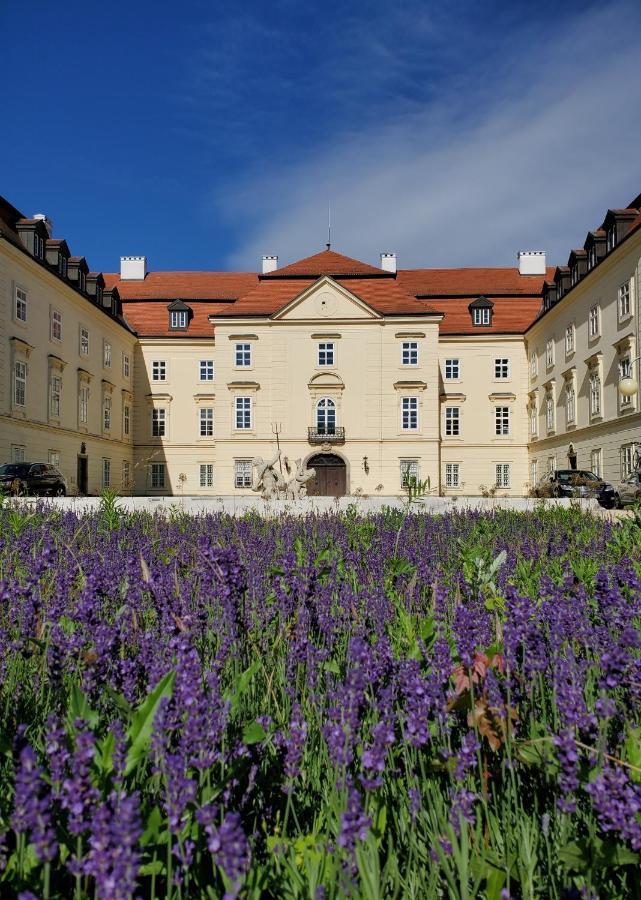 Zámek Napajedla Hotel Kültér fotó