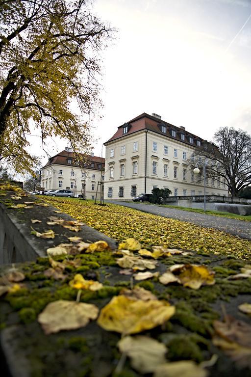 Zámek Napajedla Hotel Kültér fotó