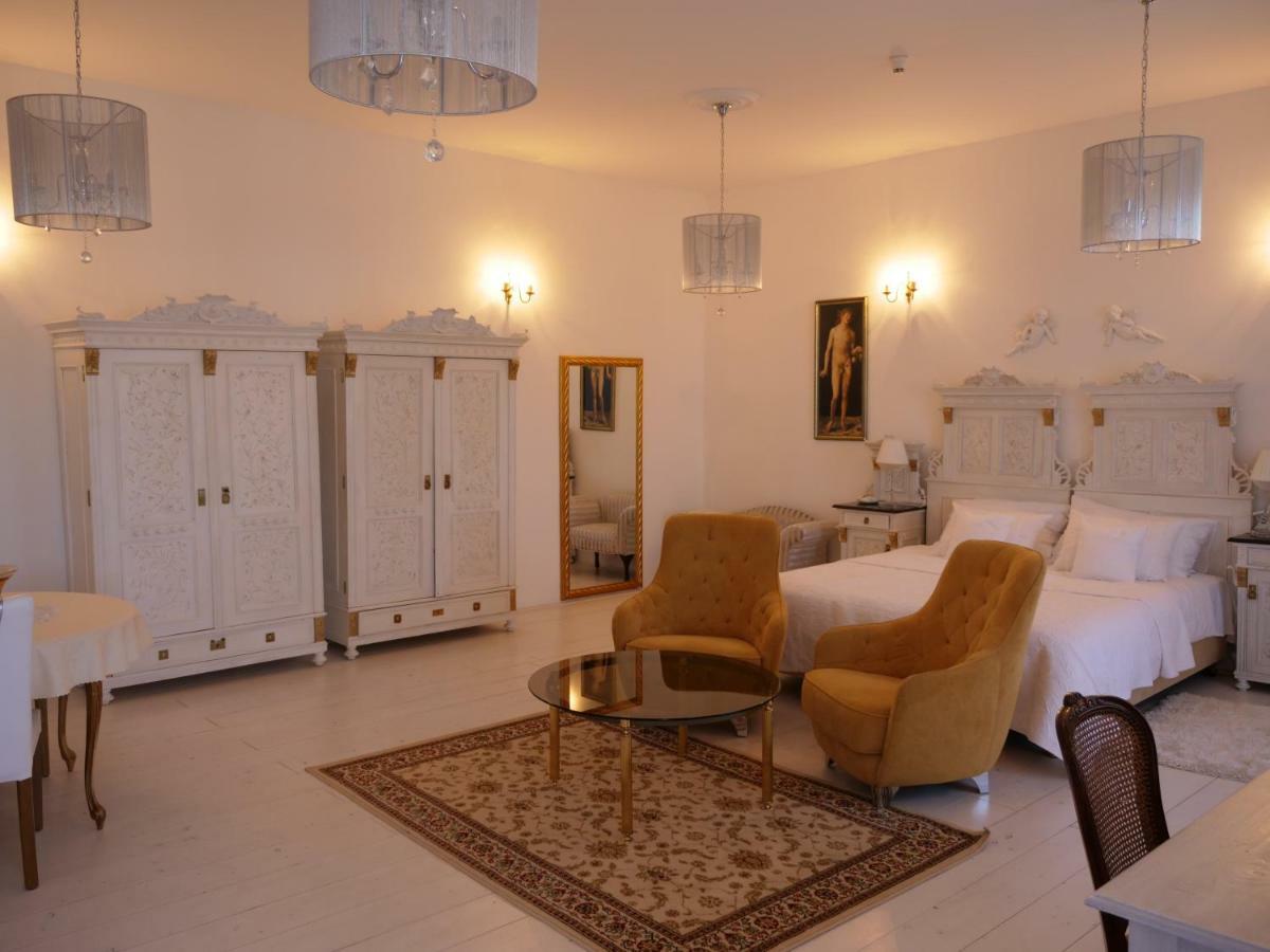 Zámek Napajedla Hotel Kültér fotó
