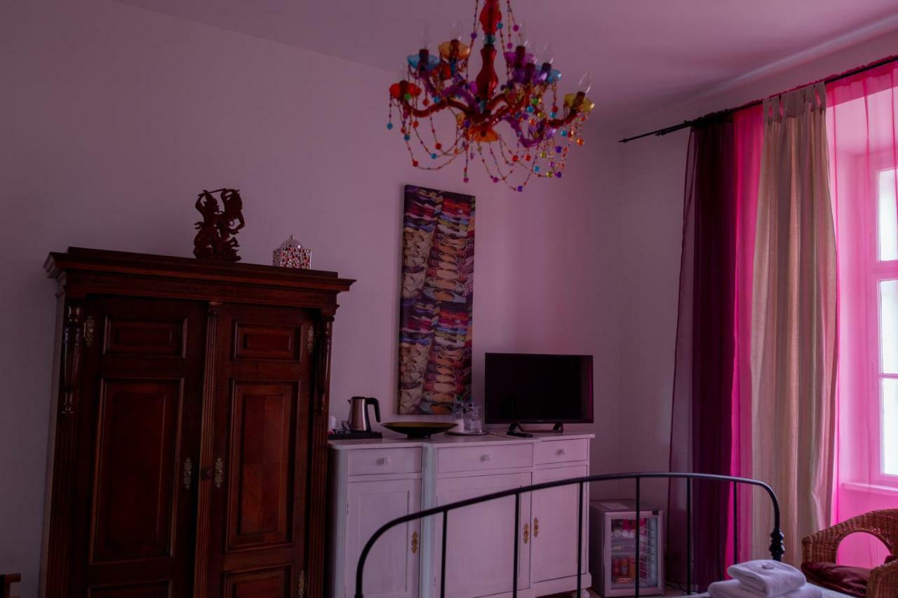 Zámek Napajedla Hotel Kültér fotó
