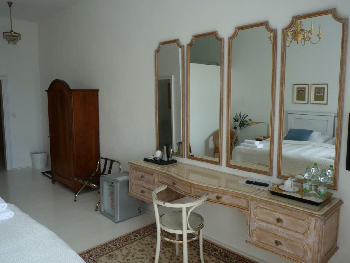 Zámek Napajedla Hotel Kültér fotó